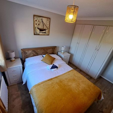 Modern Living In Hull Villa Кингстън ъпон Хъл Екстериор снимка