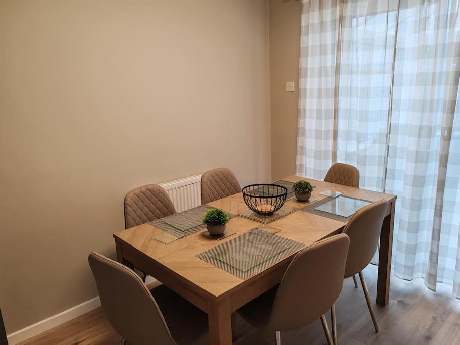 Modern Living In Hull Villa Кингстън ъпон Хъл Екстериор снимка