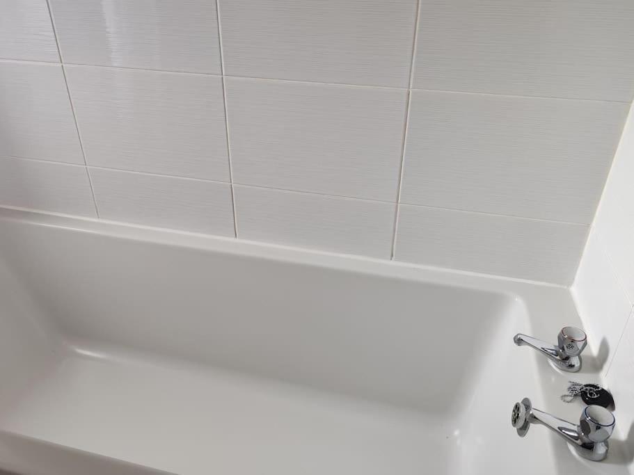Modern Living In Hull Villa Кингстън ъпон Хъл Екстериор снимка